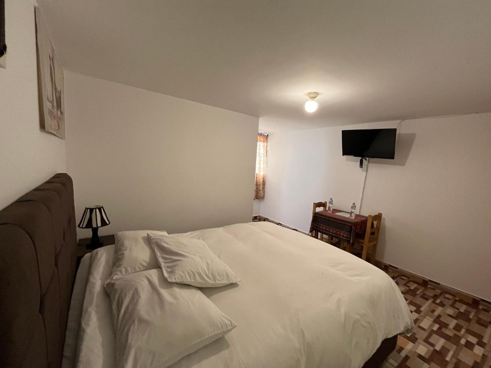 Hostal Apu Qhawarina Ollantaytambo Kültér fotó