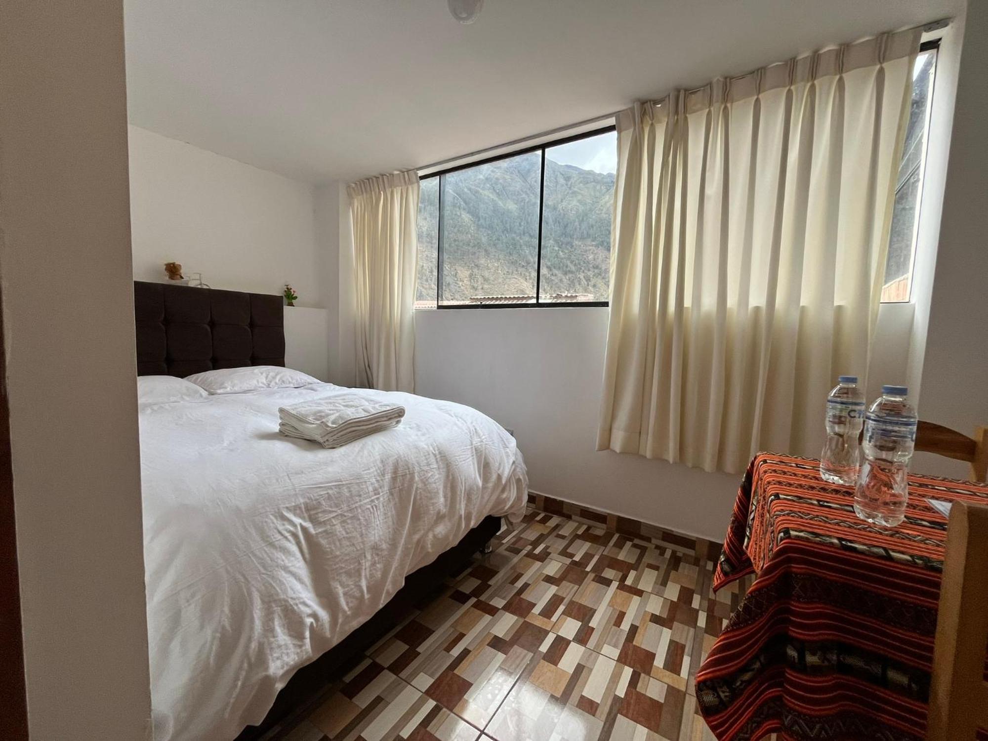 Hostal Apu Qhawarina Ollantaytambo Kültér fotó