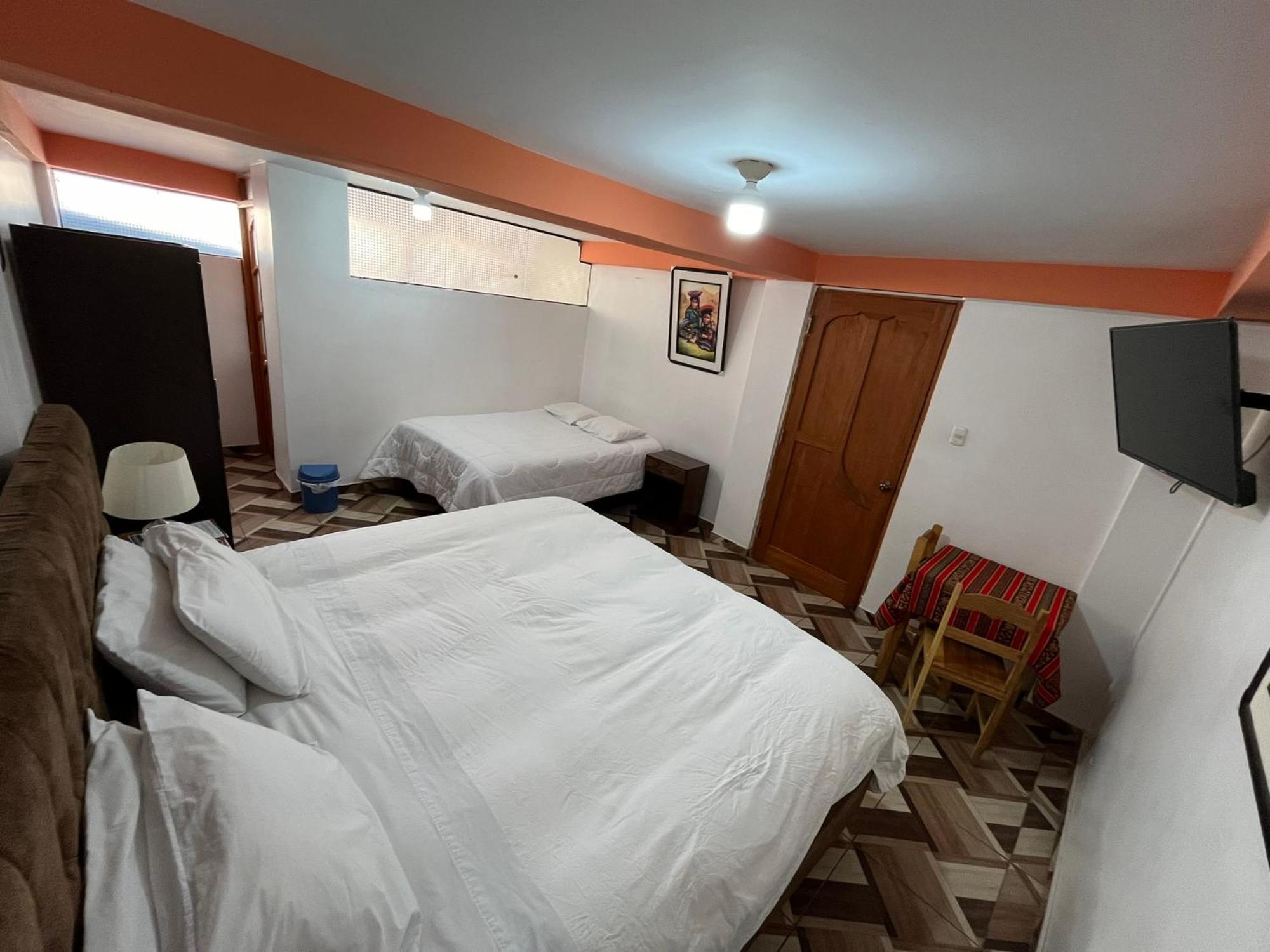 Hostal Apu Qhawarina Ollantaytambo Kültér fotó