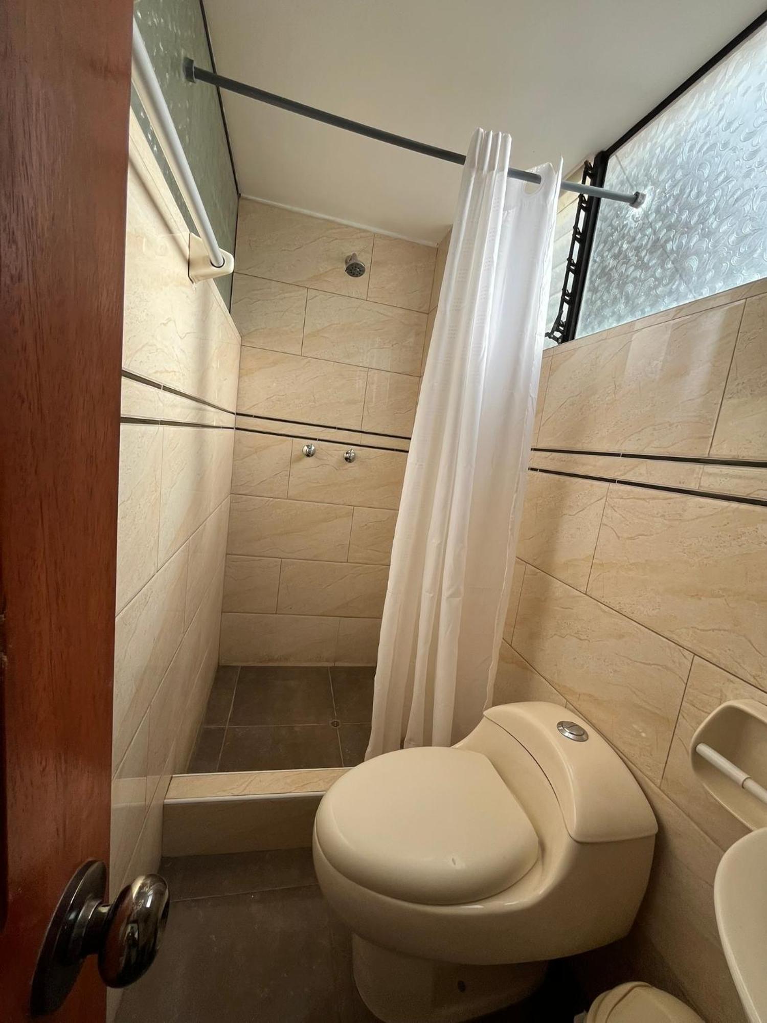 Hostal Apu Qhawarina Ollantaytambo Kültér fotó