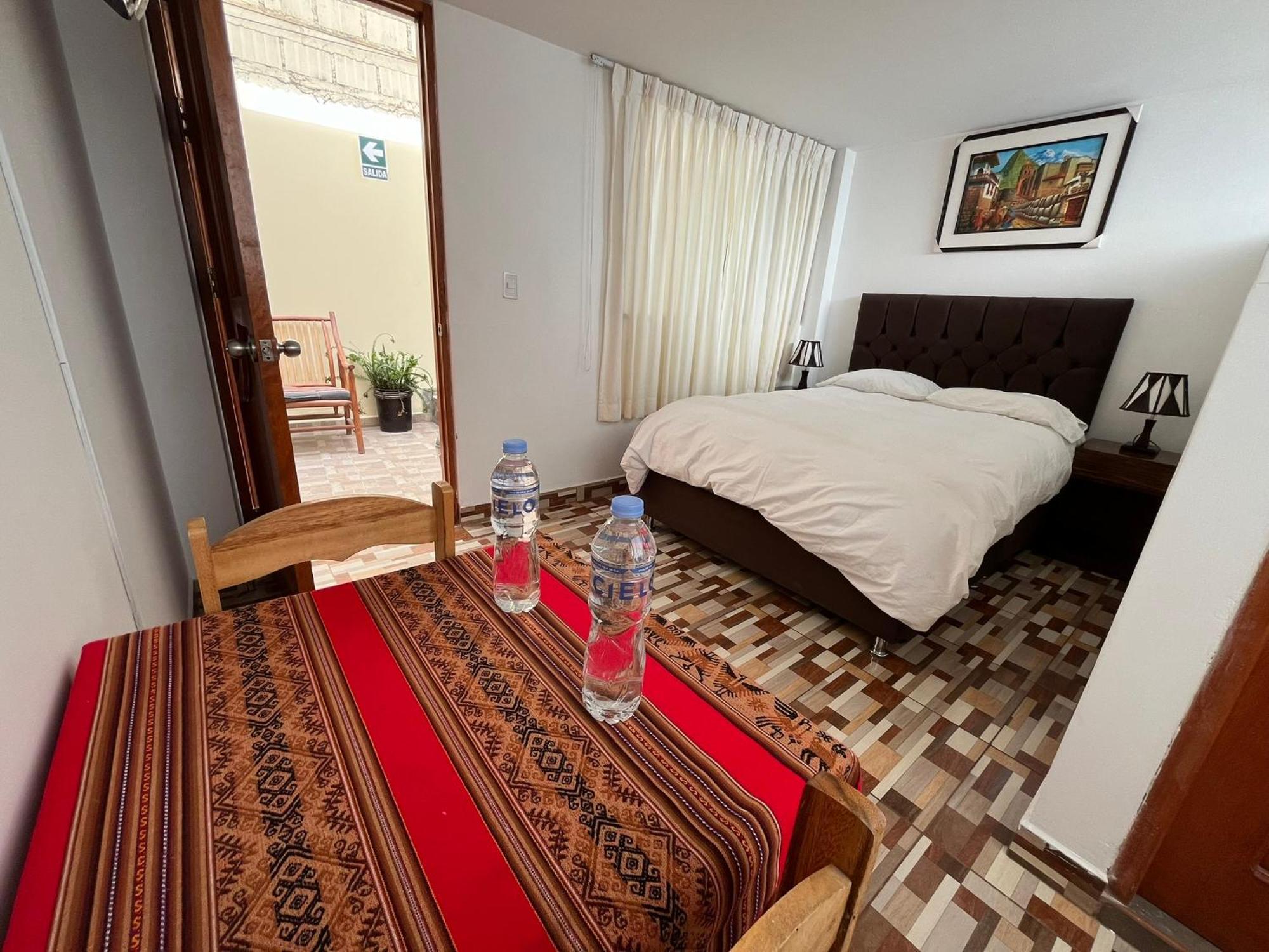 Hostal Apu Qhawarina Ollantaytambo Kültér fotó