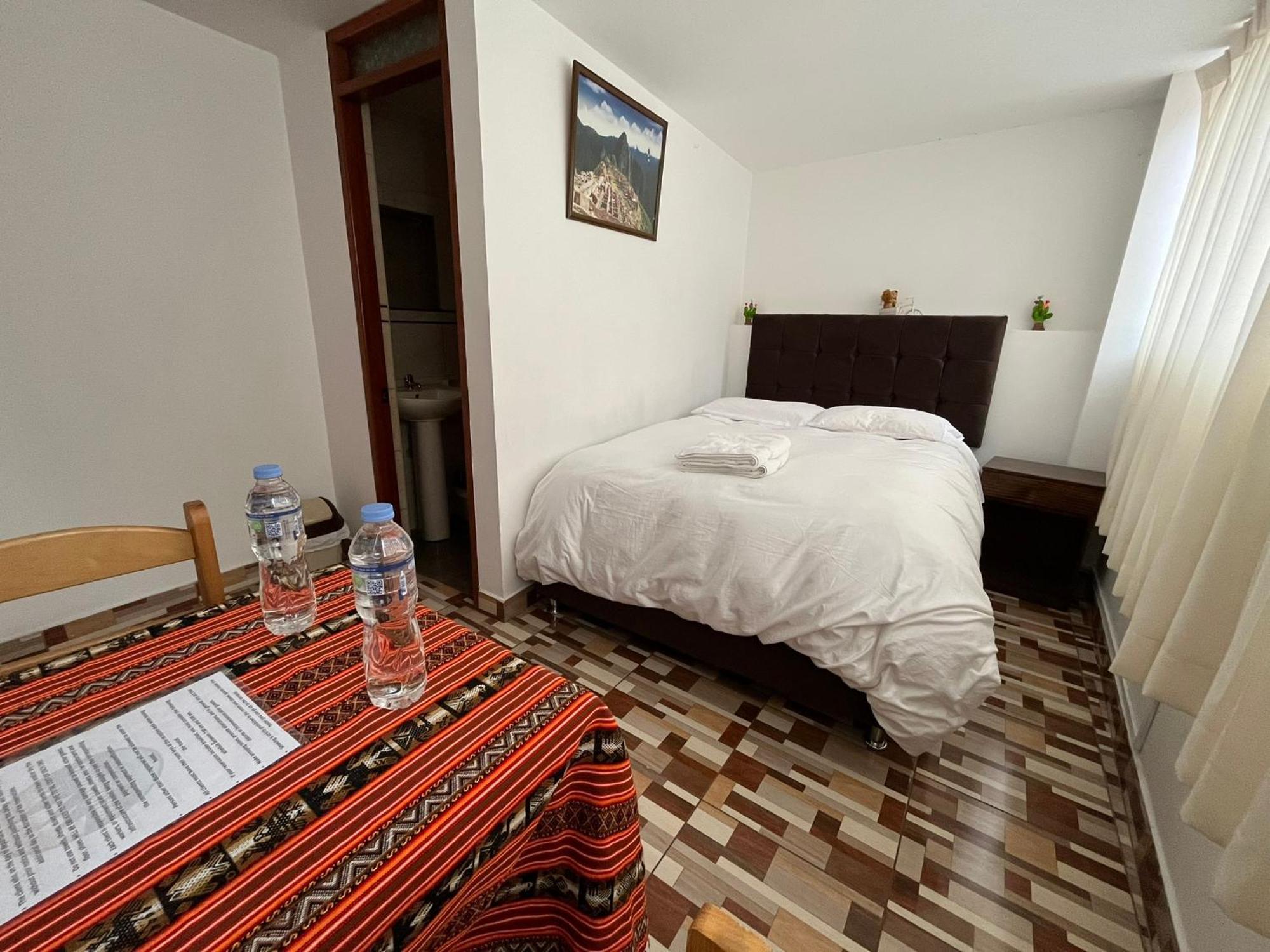 Hostal Apu Qhawarina Ollantaytambo Kültér fotó