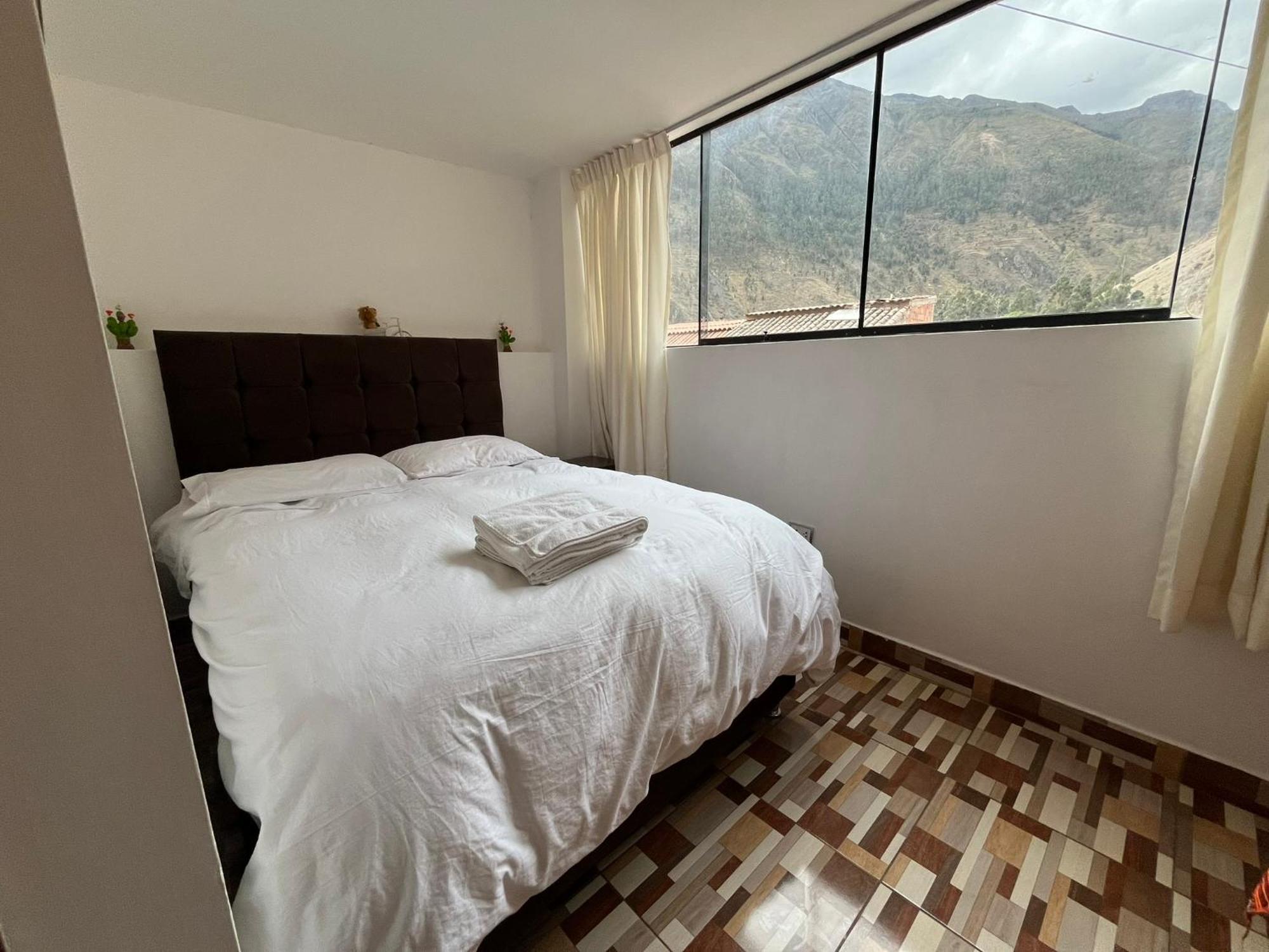 Hostal Apu Qhawarina Ollantaytambo Kültér fotó