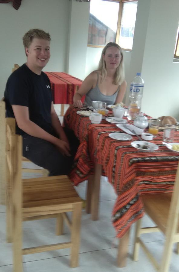 Hostal Apu Qhawarina Ollantaytambo Kültér fotó