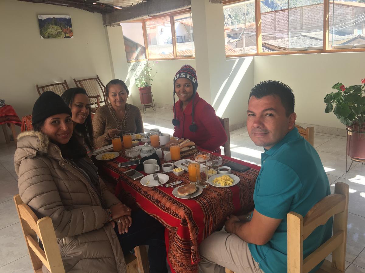 Hostal Apu Qhawarina Ollantaytambo Kültér fotó
