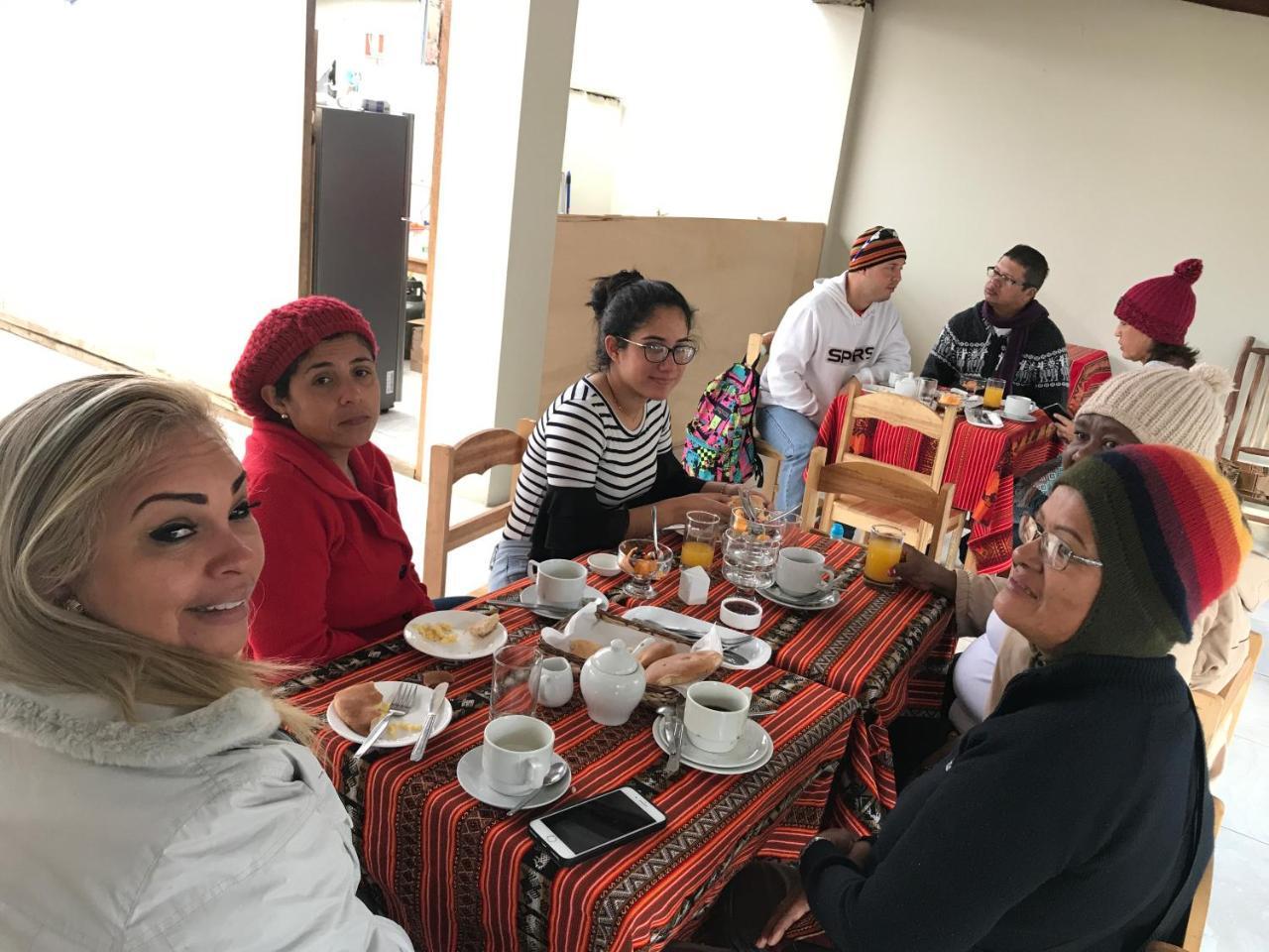 Hostal Apu Qhawarina Ollantaytambo Kültér fotó