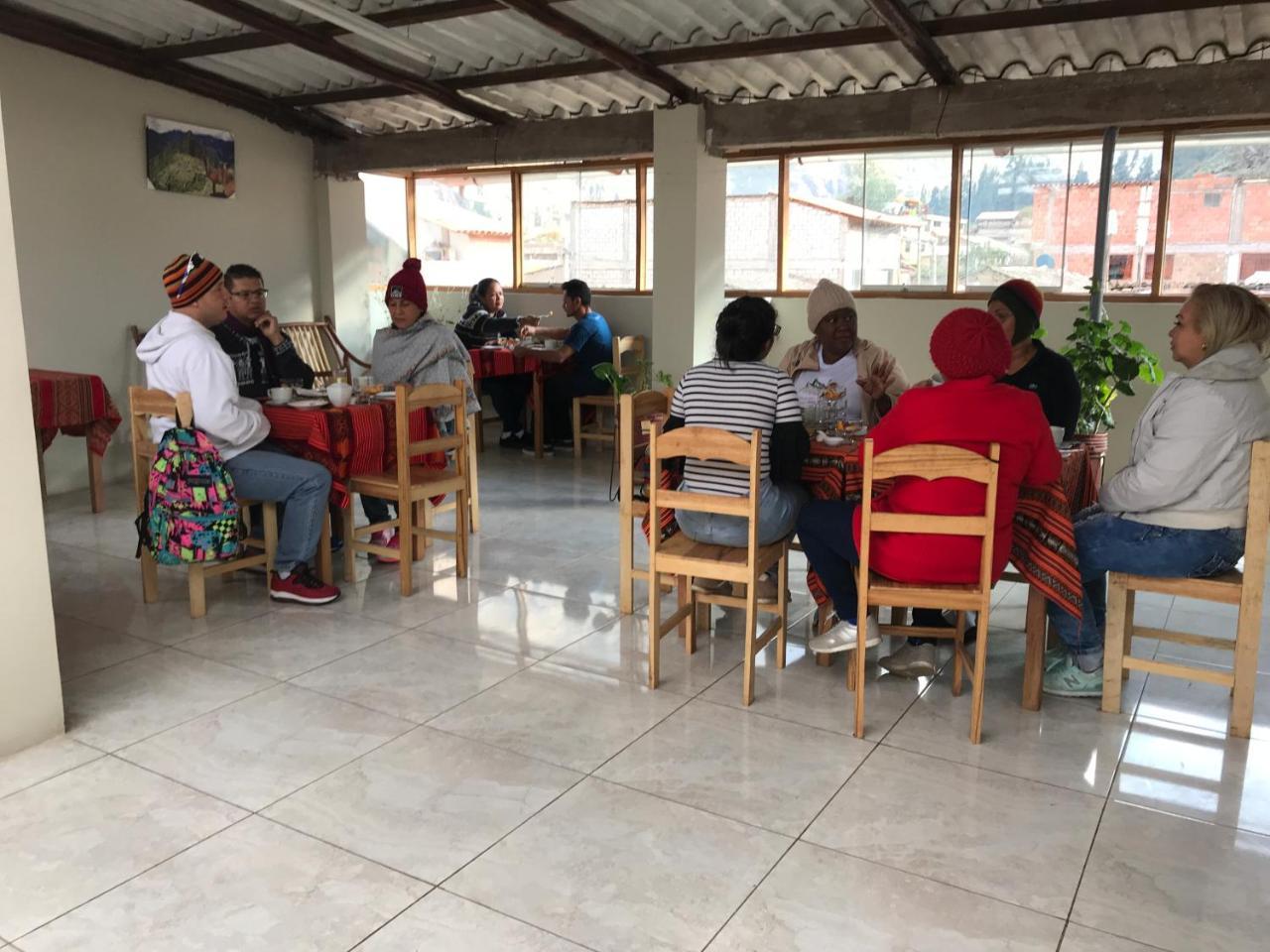 Hostal Apu Qhawarina Ollantaytambo Kültér fotó